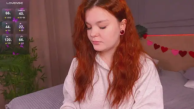 Snapshot of EnnySunrise chatting on February 17, 2025, 7:31 pm EnnySunrise online show from February 17, 2025, 7:31 pm