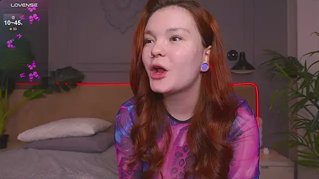 Snapshot of EnnySunrise chatting on February 26, 2025, 1:52 pm EnnySunrise online show from February 26, 2025, 1:52 pm