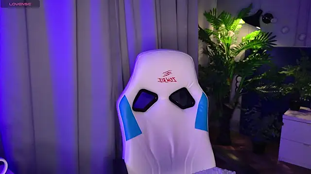 Snapshot of EnnySunrise chatting on September 25, 2025, 7:06 pm EnnySunrise online show from September 25, 2025, 7:06 pm