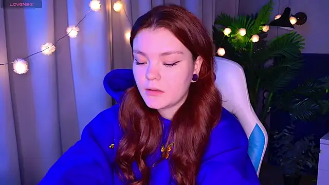 Snapshot of EnnySunrise chatting on October 11, 2025, 7:12 pm EnnySunrise online show from October 11, 2025, 7:12 pm