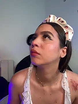 Snapshot of IamSteph13 chatting on March 29, 2026, 4:23 am IamSteph13 online show from March 29, 2026, 4:23 am