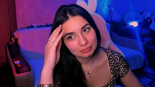 Swee Alicee online show from January 7, 2026, 6:10 pm