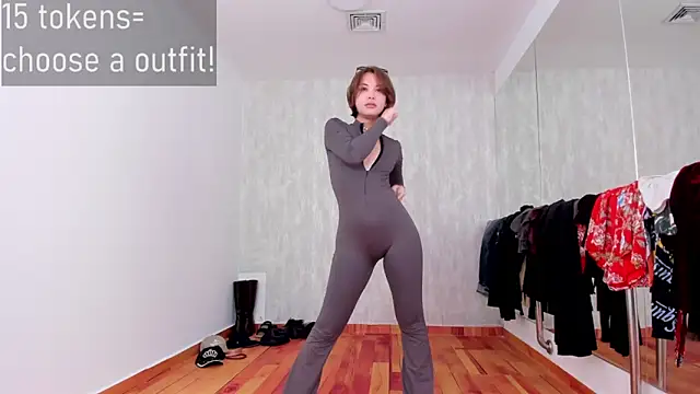 Hellen coy online show from January 30, 2025, 4:55 pm
