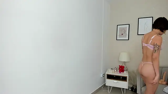Hellen coy online show from March 5, 2025, 12:44 pm