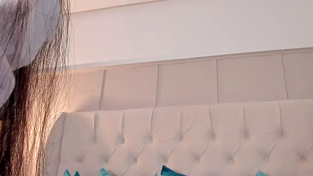 emily figueroa online show from September 12, 2025, 10:48 am