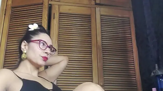 marilynetthan online show from February 19, 2025, 2:12 pm