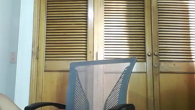 marilynetthan online show from February 20, 2025, 1:19 pm