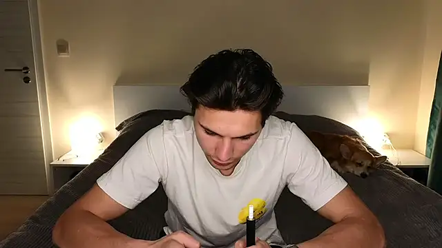 denlover1 online show from April 8, 2026, 3:45 pm