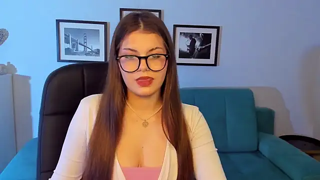 Snapshot of AdeliaKiss chatting on January 20, 2025, 7:14 pm AdeliaKiss online show from January 20, 2025, 7:14 pm