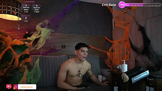 Snapshot of _EUFRATES_ chatting on October 24, 2025, 5:20 pm EUFRATES online show from October 24, 2025, 5:20 pm