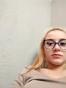 lexybabyxo online show from February 2, 2026, 1:54 pm