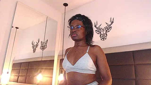 Snapshot of candy_lovee69 chatting on November 1, 2025, 5:26 pm candy lovee69 online show from November 1, 2025, 5:26 pm