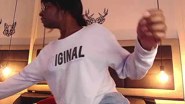 Snapshot of candy_lovee69 chatting on March 5, 2026, 6:04 pm candy lovee69 online show from March 5, 2026, 6:04 pm