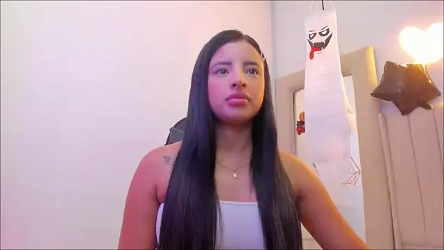Snapshot of Zoeth_Ruiz chatting on October 27, 2025, 1:48 pm Zoeth Ruiz online show from October 27, 2025, 1:48 pm