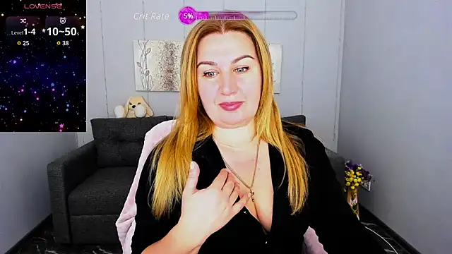 Lili Crossi online show from December 4, 2024, 6:44 am