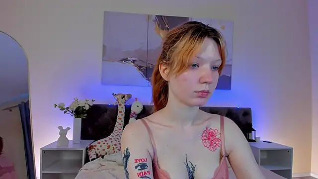 Linablueeyed online show from May 30, 2026, 9:06 am