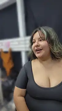 almitapro07 online show from April 3, 2026, 12:36 pm