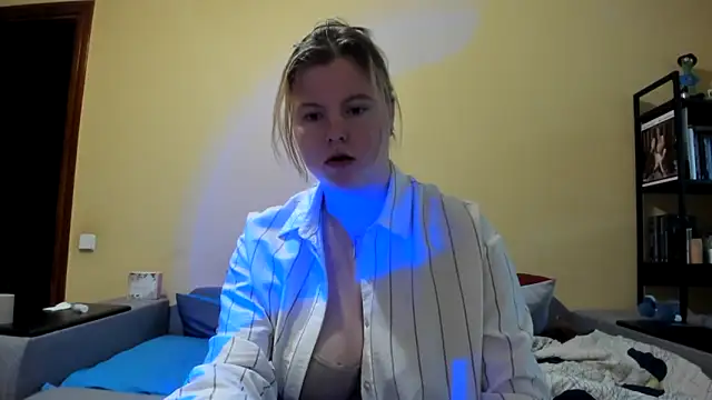 LillyDepp online show from February 5, 2026, 2:22 pm