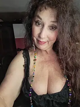 GypsyEsmeralda online show from May 6, 2026, 6:24 pm