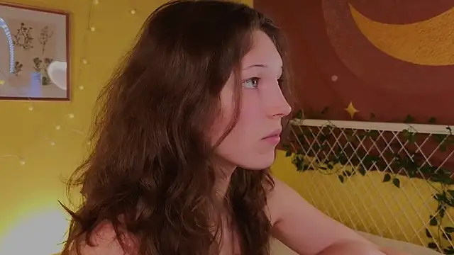 Snapshot of cherry_lea chatting on October 18, 2025, 4:30 pm cherry lea online show from October 18, 2025, 4:30 pm