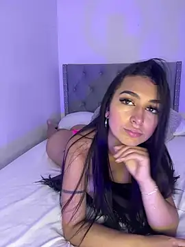 Emilyrosse11 online show from March 10, 2025, 4:57 pm