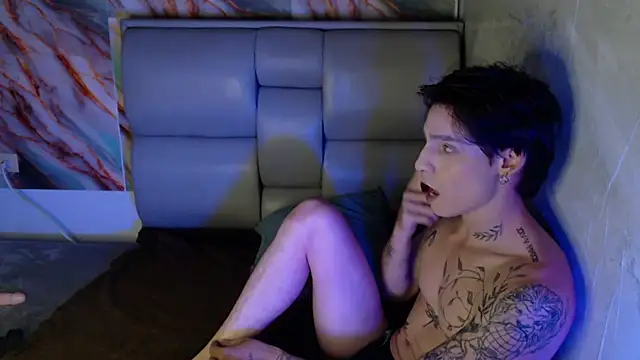 Snapshot of Apolo_Hidalgo01 chatting on October 2, 2025, 6:37 pm Apolo Hidalgo01 online show from October 2, 2025, 6:37 pm