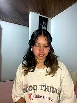 Snapshot of Andi9_ chatting on October 7, 2025, 1:14 am Andi9 online show from October 7, 2025, 1:14 am