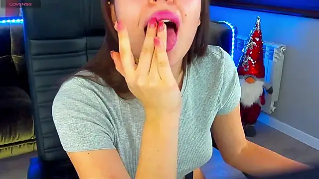 Snapshot of LanaRhoades_s chatting on December 12, 2024, 5:20 am LanaRhoades s online show from December 12, 2024, 5:20 am