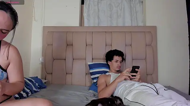 Snapshot of stepcouple_XXX chatting on September 29, 2025, 11:53 pm stepcouple XXX online show from September 29, 2025, 11:53 pm