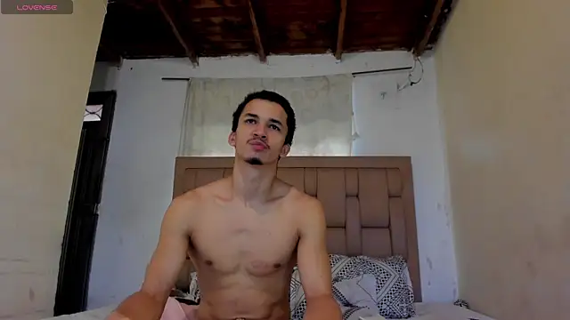 stepcouple XXX online show from May 6, 2026, 8:03 pm