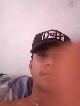 Snapshot of diablonegro69 chatting on December 11, 2024, 10:38 pm diablonegro69 online show from December 11, 2024, 10:38 pm