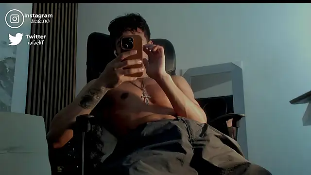 Snapshot of rafael_stone chatting on September 25, 2025, 2:37 am rafael stone online show from September 25, 2025, 2:37 am