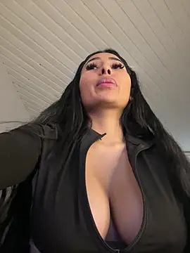 Snapshot of Anily_Lovely chatting on January 31, 2025, 9:48 pm Anily Lovely online show from January 31, 2025, 9:48 pm