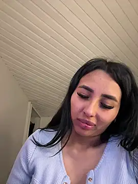Snapshot of Anily_Lovely chatting on February 15, 2025, 4:47 am Anily Lovely online show from February 15, 2025, 4:47 am