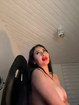 Snapshot of Anily_Lovely chatting on February 18, 2025, 12:15 am Anily Lovely online show from February 18, 2025, 12:15 am