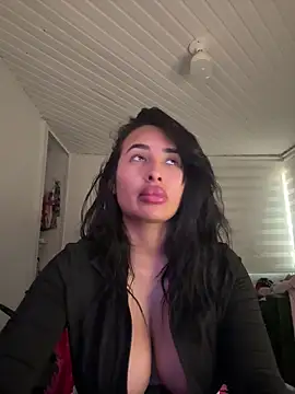 Snapshot of Anily_Lovely chatting on March 13, 2026, 10:16 pm Anily Lovely online show from March 13, 2026, 10:16 pm