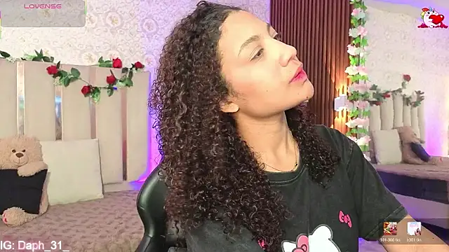 Daphnne tay online show from March 23, 2026, 3:43 am