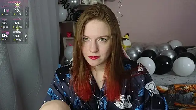 Snapshot of CassieJuice69 chatting on December 17, 2024, 2:00 pm CassieJuice69 online show from December 17, 2024, 2:00 pm