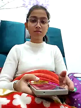 Aleena Rai online show from December 6, 2024, 7:34 pm