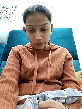 Aleena Rai online show from December 15, 2024, 3:42 pm