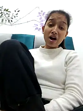 Aleena Rai online show from December 30, 2024, 7:11 pm