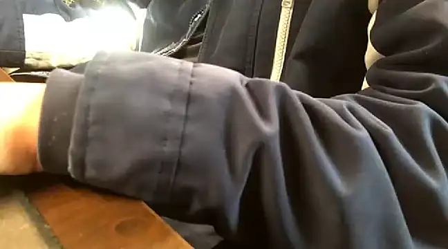 Snapshot of Ryan67533 chatting on January 4, 2025, 4:23 am Ryan67533 online show from January 4, 2025, 4:23 am