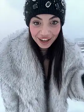 EsmeeLuv online show from February 19, 2025, 5:38 am