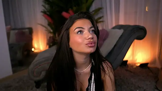 EsmeeLuv online show from March 12, 2025, 9:24 pm