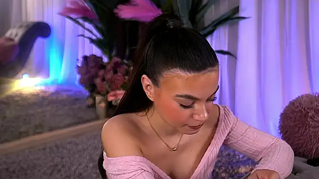 EsmeeLuv online show from March 20, 2025, 4:20 pm