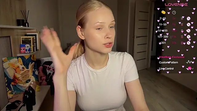 Snapshot of lisa_barbie chatting on October 6, 2025, 8:12 am lisa barbie online show from October 6, 2025, 8:12 am