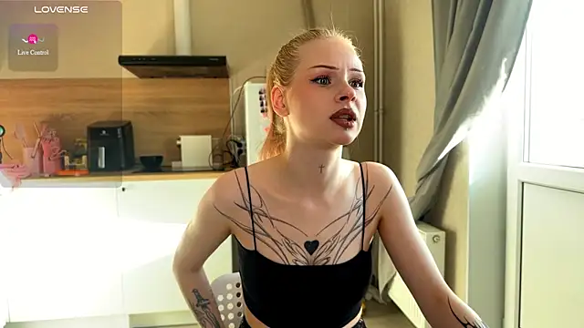 lisa barbie online show from May 8, 2026, 4:07 am