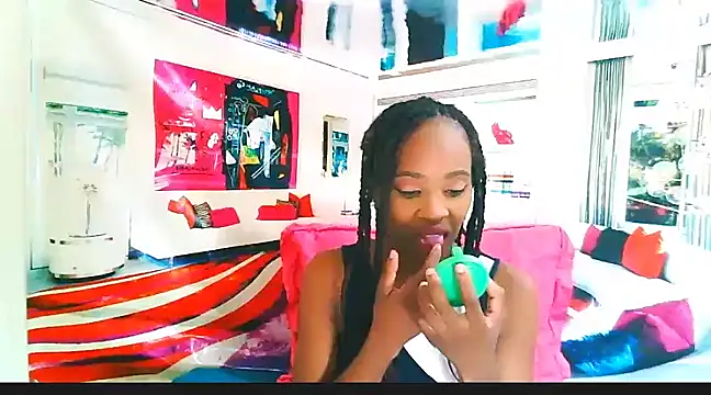 EbonyCreamy69 online show from December 5, 2024, 6:00 pm