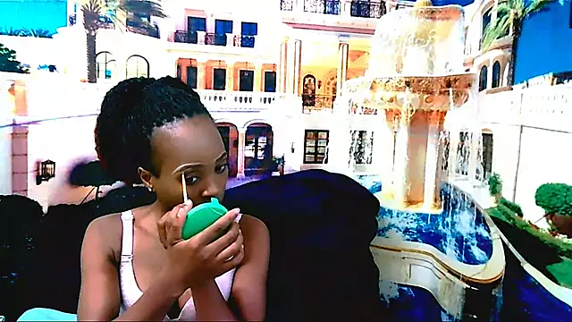 EbonyCreamy69 online show from December 11, 2024, 6:47 am