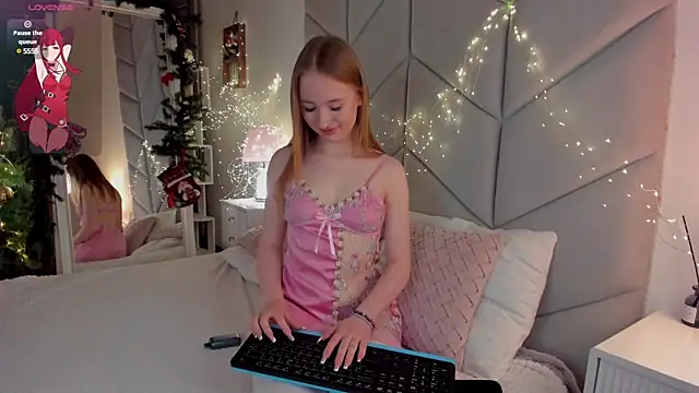 Snapshot of Jessie_Roy chatting on December 23, 2024, 9:08 pm Jessie Roy online show from December 23, 2024, 9:08 pm